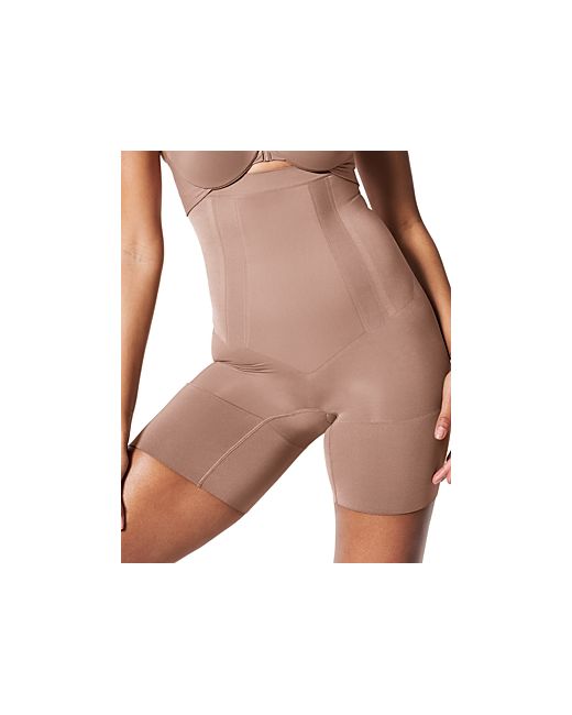 https://img.stylemi.ca/unsafe/fit-in/520x650/filters:fill(fff)/products/bloomingdales/37762529-spanx-oncore-high-waisted-mid-thigh-shorts.jpg