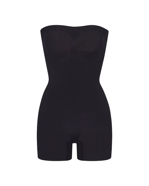https://img.stylemi.ca/unsafe/fit-in/520x650/filters:fill(fff)/products/saksfifthavenue/35835955-skims-womens-seamless-sculpt-strapless-shortie.jpg